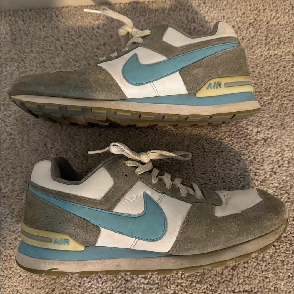 Nike Air Max Gray and Blue Sneakers with Suede